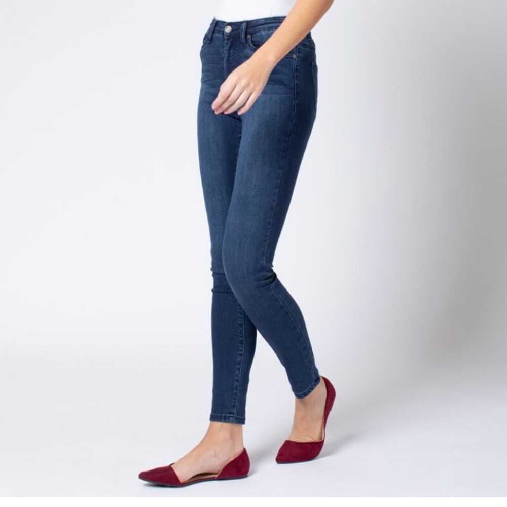 KanCan Woman’s Skinny Jeans